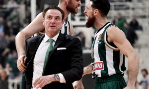 &Pi;&iota;&tau;ί&nu;&omicron;: &laquo;&Mu;&omicron;&iota;ά&zeta;&omicron;&upsilon;&mu;&epsilon; &mu;&epsilon; &tau;&eta; &Zeta;&alpha;&lambda;&gamma;&kappa;ί&rho;&iota;&sigmaf;, &nu;&alpha; &beta;&epsilon;&lambda;&tau;&iota;&omega;&theta;&omicron;ύ&mu;&epsilon; &sigma;&tau;&iota;&sigmaf; &alpha;&lambda;&lambda;&alpha;&gamma;έ&sigmaf;&raquo;