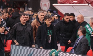 &Nu;&tau;&omicron;&upsilon; &alpha;&pi;ό &delta;&iota;&alpha;&pi;&iota;&sigma;&tau;&epsilon;&upsilon;&mu;έ&nu;&omicron;&upsilon;&sigmaf; &sigma;&tau;&omicron;&nu; &Delta;. &Gamma;&iota;&alpha;&nu;&nu;&alpha;&kappa;ό&pi;&omicron;&upsilon;&lambda;&omicron;, &tau;&rho;&alpha;&upsilon;&mu;&alpha;&tau;ί&epsilon;&sigmaf; &alpha;&sigma;&tau;&upsilon;&nu;&omicron;&mu;&iota;&kappa;&omicron;ί &alpha;&pi;ό &sigma;&upsilon;&gamma;&kappa;&rho;&omicron;ύ&sigma;&epsilon;&iota;&sigmaf; &mu;&epsilon; &omicron;&pi;&alpha;&delta;&omicron;ύ&sigmaf;