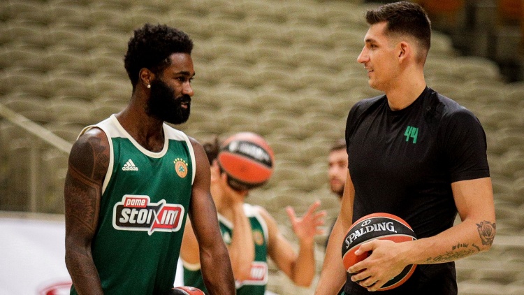 &Mu;&epsilon; &Sigma;&alpha;&nu;&tau; &Rho;&omicron;&sigmaf; &kappa;&alpha;&iota; &Omicron;&upsilon;ά&iota;&tau; &sigma;&tau;&omicron; &nu;&tau;έ&rho;&mu;&pi;&iota; &omicron; &Pi;&alpha;&nu;&alpha;&theta;&eta;&nu;&alpha;ϊ&kappa;ό&sigmaf;