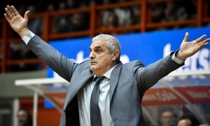 &Pi;&epsilon;&delta;&omicron;&upsilon;&lambda;ά&kappa;&eta;&sigmaf;: &laquo;&Delta;&epsilon;&nu; &epsilon;ί&chi;&alpha;&mu;&epsilon; &phi;&rho;&epsilon;&sigma;&kappa;ά&delta;&alpha;&raquo;