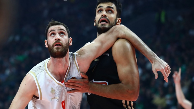 &Pi;&alpha;&pi;&alpha;&gamma;&iota;ά&nu;&nu;&eta;&sigmaf;: &laquo;&Theta;&alpha; &gamma;ύ&rho;&iota;&zeta;&alpha; &mu;ό&nu;&omicron; &gamma;&iota;&alpha; &tau;&omicron;&nu; &Pi;&alpha;&nu;&alpha;&theta;&eta;&nu;&alpha;ϊ&kappa;ό &sigma;&tau;&eta;&nu; &Epsilon;&lambda;&lambda;ά&delta;&alpha; - &Tau;&alpha; &sigma;&upsilon;&nu;&alpha;&iota;&sigma;&theta;ή&mu;&alpha;&tau;&alpha; &mu;&omicron;&upsilon; &delta;&epsilon;&nu; ά&lambda;&lambda;&alpha;&xi;&alpha;&nu; &pi;&omicron;&tau;έ&raquo;