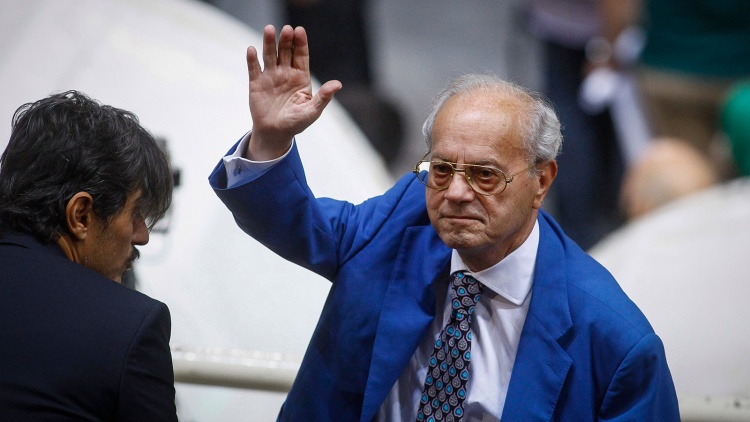 &Pi;&Alpha;&Epsilon; &Pi;&alpha;&nu;&alpha;&theta;&eta;&nu;&alpha;ϊ&kappa;ό&sigmaf;: &laquo;&Tau;&iota;&mu;&omicron;ύ&mu;&epsilon; &tau;&eta; &mu;&nu;ή&mu;&eta; &tau;&omicron;&upsilon; &alpha;&nu;&theta;&rho;ώ&pi;&omicron;&upsilon; &pi;&omicron;&upsilon; έ&kappa;&alpha;&nu;&epsilon; &gamma;&nu;&omega;&sigma;&tau;ό &tau;&omicron; &tau;&rho;&iota;&phi;ύ&lambda;&lambda;&iota; &sigma;&epsilon; &kappa;ά&theta;&epsilon; &gamma;&omega;&nu;ί&alpha; &tau;&eta;&sigmaf; &Gamma;&eta;&sigmaf;&raquo;