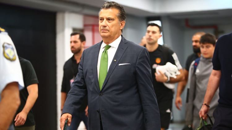 &Pi;&alpha;&rho;&theta;&epsilon;&nu;ό&pi;&omicron;&upsilon;&lambda;&omicron;&sigmaf;: &laquo;Ό&lambda;&omicron;&iota; &omicron;&iota; &alpha;&nu;&tau;ί&pi;&alpha;&lambda;&omicron;&iota; &epsilon;ί&chi;&alpha;&nu; &tau;&omicron;&nu; ί&delta;&iota;&omicron; &sigma;&epsilon;&beta;&alpha;&sigma;&mu;ό &gamma;&iota;&alpha; &tau;&omicron;&nu; &Pi;&alpha;ύ&lambda;&omicron; &Gamma;&iota;&alpha;&nu;&nu;&alpha;&kappa;ό&pi;&omicron;&upsilon;&lambda;&omicron;&raquo;