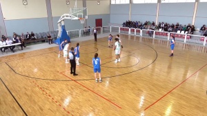 &Epsilon;ύ&kappa;&omicron;&lambda;&eta; &nu;ί&kappa;&eta; &kappa;ό&nu;&tau;&rho;&alpha; &sigma;&tau;&omicron;&nu; &Omicron;&Alpha; &Chi;&alpha;&nu;ί&omega;&nu; (vid)