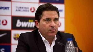 &Pi;&alpha;&sigma;&kappa;&omicron;&upsilon;ά&lambda;: &laquo;&Pi;&alpha;ί&xi;&alpha;&mu;&epsilon; &pi;&omicron;&lambda;ύ &kappa;&alpha;&lambda;ά &sigma;&tau;&eta;&nu; &epsilon;&pi;ί&theta;&epsilon;&sigma;&eta;&raquo;