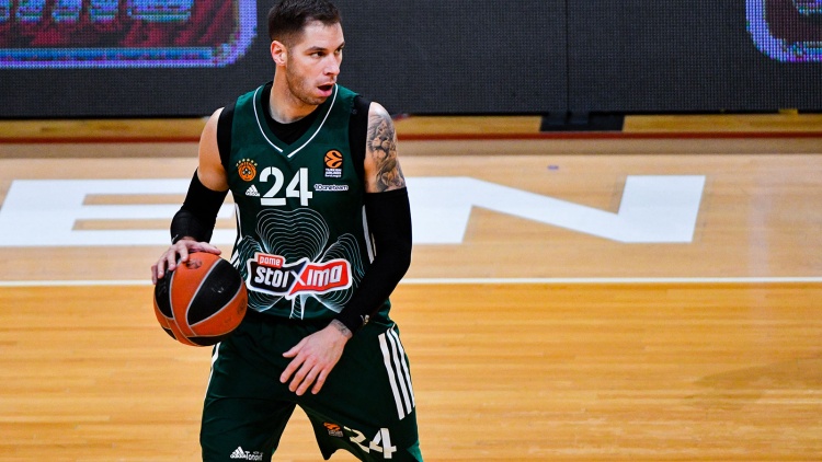 &Gamma;&iota;ό&beta;&iota;&tau;&sigmaf;: &laquo;&Pi;&epsilon;&rho;ή&phi;&alpha;&nu;&omicron;&sigmaf; &gamma;&iota;&alpha; &tau;&omicron;&nu; &Pi;&alpha;&nu;&alpha;&theta;&eta;&nu;&alpha;ϊ&kappa;ό&raquo; (pic)