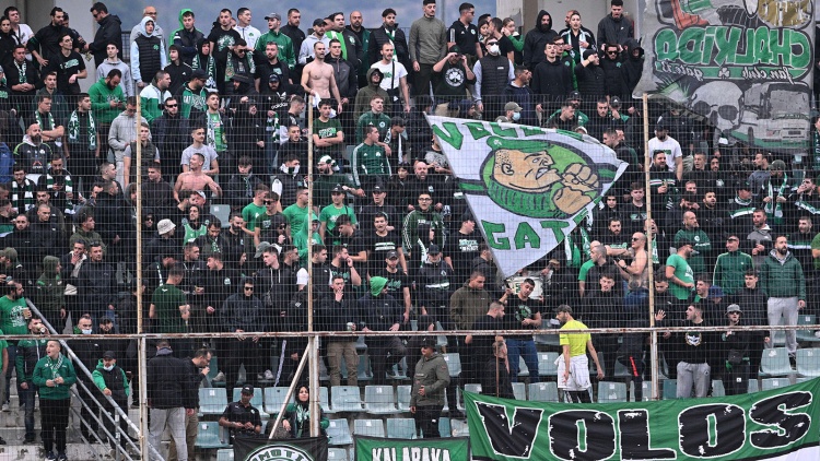 Super League: &Sigma;&tau;&omicron; &Pi;&alpha;&nu;&theta;&epsilon;&sigma;&sigma;&alpha;&lambda;&iota;&kappa;ό &tau;&omicron;&upsilon; &Beta;ό&lambda;&omicron;&upsilon; &tau;&omicron; &Kappa;&eta;&phi;&iota;&sigma;&iota;ά - &Pi;&alpha;&nu;&alpha;&theta;&eta;&nu;&alpha;ϊ&kappa;ό&sigmaf;!