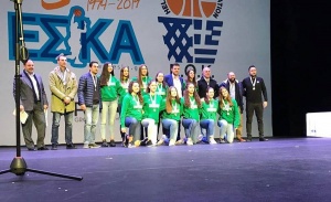 &Beta;&rho;&alpha;&beta;&epsilon;ύ&sigma;&epsilon;&iota;&sigmaf; &gamma;&iota;&alpha; &tau;&omicron; &laquo;&tau;&rho;&iota;&phi;ύ&lambda;&lambda;&iota;&raquo; (vid)