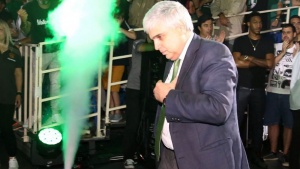 &Epsilon;&upsilon;&chi;&alpha;&rho;ί&sigma;&tau;&eta;&sigma;&epsilon; &tau;&omicron;&nu; &Pi;&alpha;&pi;&alpha;&delta;ό&pi;&omicron;&upsilon;&lambda;&omicron; &omicron; &Pi;&alpha;&nu;&alpha;&theta;&eta;&nu;&alpha;ϊ&kappa;ό&sigmaf;: &laquo;&Eta; &psi;&upsilon;&chi;ή &mu;&omicron;&upsilon; &epsilon;ί&nu;&alpha;&iota; &kappa;&alpha;&iota; &theta;&alpha; &pi;&alpha;&rho;&alpha;&mu;&epsilon;ί&nu;&epsilon;&iota; &pi;&rho;ά&sigma;&iota;&nu;&eta;&raquo;