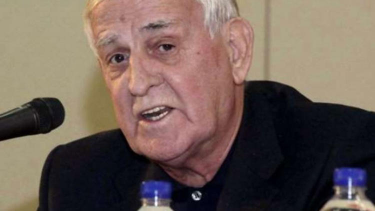 &Alpha;&pi;&omicron;&chi;&alpha;&iota;&rho;έ&tau;&eta;&sigma;&epsilon; &tau;&omicron;&nu; &Mu;&iota;&chi;ά&lambda;&eta; &Kappa;ί&tau;&sigma;&iota;&omicron; &omicron; &Epsilon;&rho;&alpha;&sigma;&iota;&tau;έ&chi;&nu;&eta;&sigmaf; &Pi;&alpha;&nu;&alpha;&theta;&eta;&nu;&alpha;ϊ&kappa;ό&sigmaf;