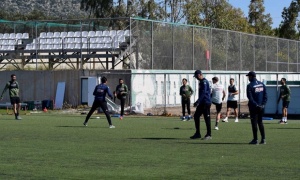&Sigma;&upsilon;&nu;&epsilon;&chi;ί&zeta;&omicron;&upsilon;&nu; &tau;&iota;&sigmaf; &pi;&rho;&omicron;&pi;&omicron;&nu;ή&sigma;&epsilon;&iota;&sigmaf; &kappa;&alpha;&iota; &alpha;&nu;&epsilon;&beta;ά&zeta;&omicron;&upsilon;&nu; &rho;&upsilon;&theta;&mu;&omicron;ύ&sigmaf; &omicron;&iota; &laquo;&pi;&rho;ά&sigma;&iota;&nu;&omicron;&iota;&raquo;
