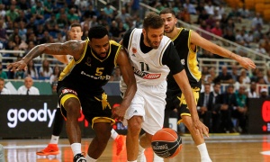 &Tau;&alpha; highlights &tau;&eta;&sigmaf; &nu;ί&kappa;&eta;&sigmaf; &tau;&omicron;&upsilon; &Pi;&alpha;&nu;&alpha;&theta;&eta;&nu;&alpha;ϊ&kappa;&omicron;ύ &epsilon;&pi;ί &tau;&eta;&sigmaf; &Alpha;&Epsilon;&Kappa; (vid)
