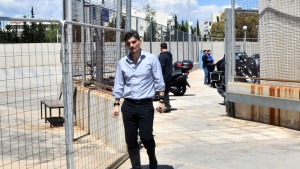 &Gamma;&iota;&alpha;&nu;&nu;&alpha;&kappa;ό&pi;&omicron;&upsilon;&lambda;&omicron;&sigmaf;: &laquo;&Alpha;&upsilon;&tau;&omicron;ί &pi;&omicron;&upsilon; &delta;&eta;&mu;&iota;&omicron;ύ&rho;&gamma;&eta;&sigma;&alpha;&nu; &tau;&omicron; &pi;&rho;ό&beta;&lambda;&eta;&mu;&alpha; &delta;&epsilon;&nu; &epsilon;ί&nu;&alpha;&iota; &epsilon;&delta;ώ&raquo;