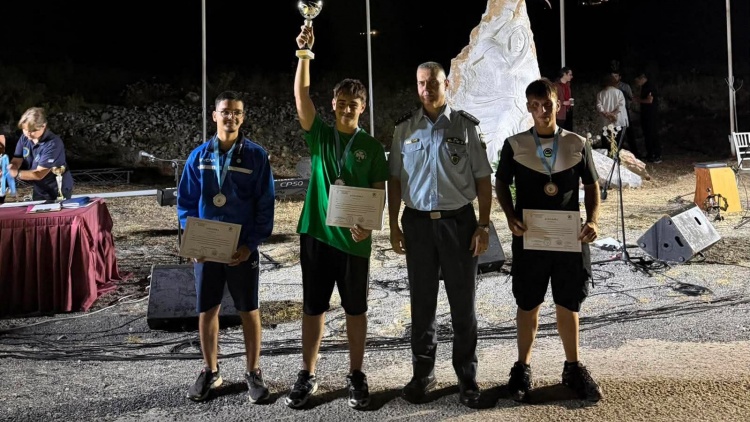 &Delta;&iota;&alpha;&kappa;&rho;ί&sigma;&epsilon;&iota;&sigmaf; &kappa;&alpha;&iota; &mu;&epsilon;&tau;ά&lambda;&lambda;&iota;&alpha; &gamma;&iota;&alpha; &tau;&omicron;&nu; &Pi;&alpha;&nu;&alpha;&theta;&eta;&nu;&alpha;ϊ&kappa;ό &sigma;&tau;&omicron;&upsilon;&sigmaf; &alpha;&gamma;ώ&nu;&epsilon;&sigmaf; &sigma;&kappa;&omicron;&pi;&omicron;&beta;&omicron;&lambda;ή&sigmaf; &tau;&omicron;&upsilon; &Delta;&iota;&rho;&omicron;ύ