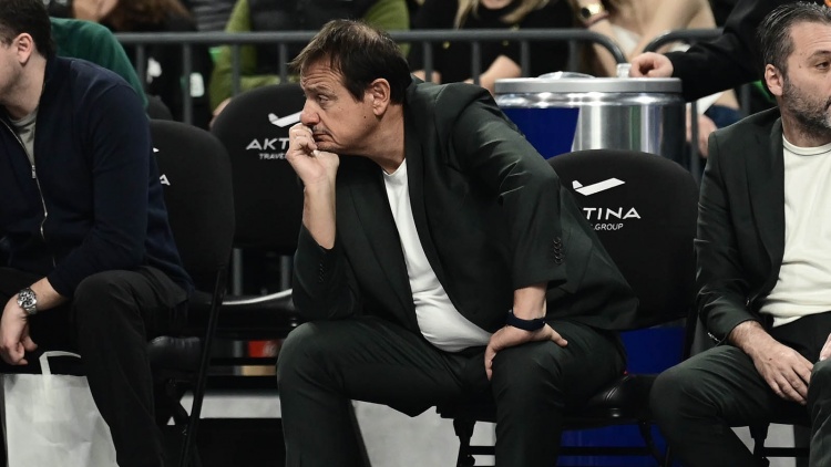 Ά&tau;&alpha;&mu;&alpha;&nu;: &laquo;&Kappa;&omicron;&iota;&tau;ά&mu;&epsilon; 3-4 &pi;&alpha;ί&kappa;&tau;&epsilon;&sigmaf;, &omicron; &Gamma;&kappa;ά&mu;&pi;&rho;&iota;&epsilon;&lambda; &epsilon;ί&nu;&alpha;&iota; έ&nu;&alpha;&sigmaf; &alpha;&pi;ό &alpha;&upsilon;&tau;&omicron;ύ&sigmaf;&raquo;