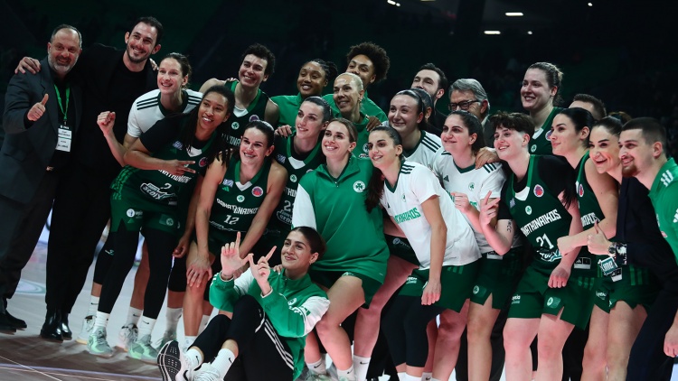 &Eta; &Mu;&epsilon;&rho;&sigma;ί&nu; &tau;&omicron;&upsilon; &Delta;&iota;&kappa;&alpha;&iota;&omicron;&upsilon;&lambda;ά&kappa;&omicron;&upsilon; &alpha;&nu;&tau;ί&pi;&alpha;&lambda;&omicron;&sigmaf; &tau;&omicron;&upsilon; &Pi;&alpha;&nu;&alpha;&theta;&eta;&nu;&alpha;ϊ&kappa;&omicron;ύ &sigma;&tau;&alpha; &pi;&rho;&omicron;&eta;&mu;&iota;&tau;&epsilon;&lambda;&iota;&kappa;ά &tau;&omicron;&upsilon; EuroCup