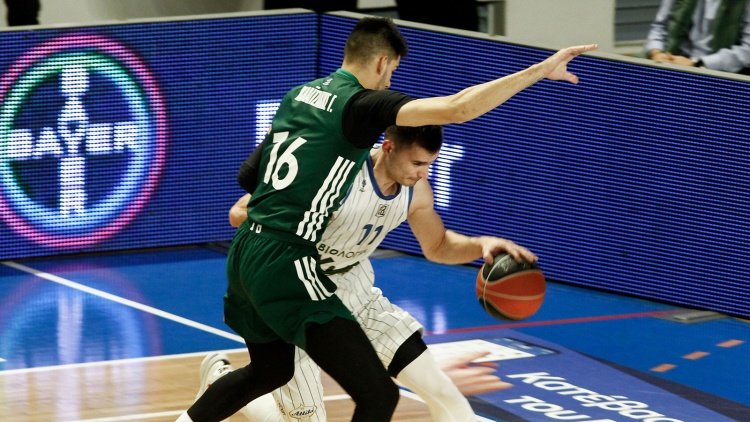 &Tau;&alpha; highlights &alpha;&pi;ό &tau;&eta; &nu;ί&kappa;&eta; &tau;&omicron;&upsilon; &Pi;&alpha;&nu;&alpha;&theta;&eta;&nu;&alpha;ϊ&kappa;&omicron;ύ &sigma;&tau;&eta;&nu; &Kappa;&alpha;&rho;&delta;ί&tau;&sigma;&alpha; (vid)