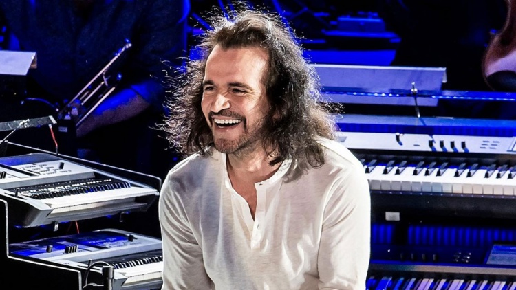 &Tau;&alpha; &chi;&rho;ό&nu;&iota;&alpha; &pi;&omicron;&lambda;&lambda;ά &tau;&omicron;&upsilon; &Pi;&alpha;&nu;&alpha;&theta;&eta;&nu;&alpha;ϊ&kappa;&omicron;ύ &sigma;&tau;&omicron;&nu; Yanni