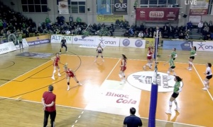 &Omicron; &tau;&epsilon;&lambda;&epsilon;&upsilon;&tau;&alpha;ί&omicron;&sigmaf; &pi;ό&nu;&tau;&omicron;&sigmaf; &tau;&omicron;&upsilon; &Pi;&alpha;&nu;&alpha;&theta;&eta;&nu;&alpha;ϊ&kappa;ό&sigmaf;-&Omicron;&lambda;&upsilon;&mu;&pi;&iota;&alpha;&kappa;ό&sigmaf; (vid)
