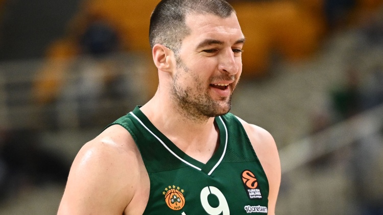 &Tau;έ&lambda;&omicron;&sigmaf; &omicron; &Kappa;&alpha;&beta;&beta;&alpha;&delta;ά&sigmaf; &alpha;&pi;ό &tau;&omicron;&nu; &Pi;&alpha;&nu;&alpha;&theta;&eta;&nu;&alpha;ϊ&kappa;ό (pic)