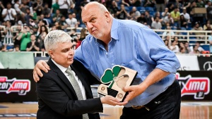 &Tau;&iota;&mu;ή&theta;&eta;&kappa;&epsilon; &alpha;&pi;ό &tau;&omicron;&nu; &Pi;&alpha;&nu;&alpha;&theta;&eta;&nu;&alpha;ϊ&kappa;ό &omicron; &Kappa;&omicron;&kappa;&omicron;&lambda;ά&kappa;&eta;&sigmaf;