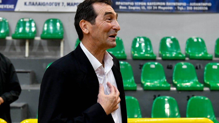 &Delta;. &Alpha;&nu;&delta;&rho;&epsilon;ό&pi;&omicron;&upsilon;&lambda;&omicron;&sigmaf;: &laquo;&Iota;&sigma;&tau;&omicron;&rho;&iota;&kappa;ή &sigma;&tau;&iota;&gamma;&mu;ή &alpha;&lambda;&lambda;ά &alpha;&pi;ό &alpha;ύ&rho;&iota;&omicron; &tau;&eta;&nu; &xi;&epsilon;&chi;&nu;ά&mu;&epsilon;&raquo;