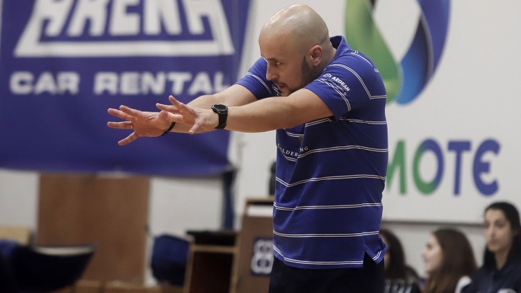 &Gamma;&kappa;ά&iota;&tau;&sigmaf;: &laquo;&Nu;&alpha; &phi;έ&rho;&omega; &tau;&omicron;&nu; &Pi;&alpha;&nu;&alpha;&theta;&eta;&nu;&alpha;ϊ&kappa;ό &sigma;&tau;&eta;&nu; &kappa;&omicron;&rho;&upsilon;&phi;ή - &Theta;&alpha; &chi;&alpha;&rho;ώ &nu;&alpha; &pi;&alpha;&nu;&eta;&gamma;&upsilon;&rho;ί&sigma;&omega; &mu;&epsilon; &tau;&omicron;&nu; &kappa;ό&sigma;&mu;&omicron;&raquo;