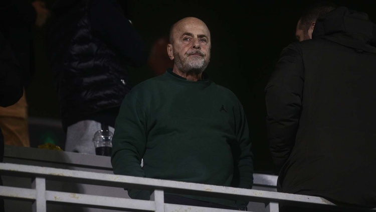 &Gamma;. &Alpha;&lambda;&alpha;&phi;&omicron;ύ&zeta;&omicron;&sigmaf;: &laquo;Έ&chi;&omega; &beta;ά&lambda;&epsilon;&iota; 130 &epsilon;&kappa;&alpha;&tau;. &sigma;&tau;&omicron;&nu; &Pi;&alpha;&nu;&alpha;&theta;&eta;&nu;&alpha;ϊ&kappa;ό - Έ&chi;&omicron;&upsilon;&mu;&epsilon; &pi;&rho;ό&tau;&alpha;&sigma;&eta; &alpha;&lambda;&lambda;ά &delta;&epsilon;&nu; &pi;&omicron;&upsilon;&lambda;ά&mu;&epsilon; &tau;&omicron;&nu; &Iota;&omega;&alpha;&nu;&nu;ί&delta;&eta;&raquo;