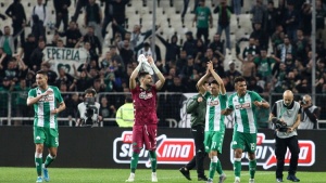 &Pi;&Alpha;&Epsilon;: &laquo;&Alpha;&pi;ό &nu;&omega;&rho;ί&sigmaf; &sigma;&tau;&omicron; &gamma;ή&pi;&epsilon;&delta;&omicron;&raquo;
