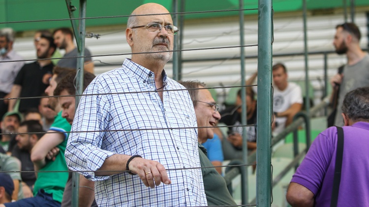 &Mu;&alpha;&lambda;&alpha;&kappa;&alpha;&tau;έ&sigmaf;: &laquo;&Iota;&omicron;ύ&lambda;&iota;&omicron; ή &Sigma;&epsilon;&pi;&tau;έ&mu;&beta;&rho;&eta; &eta; &Gamma;&epsilon;&nu;&iota;&kappa;ή &Sigma;&upsilon;&nu;έ&lambda;&epsilon;&upsilon;&sigma;&eta; &gamma;&iota;&alpha; &tau;&omicron; &Beta;&omicron;&tau;&alpha;&nu;&iota;&kappa;ό&raquo;