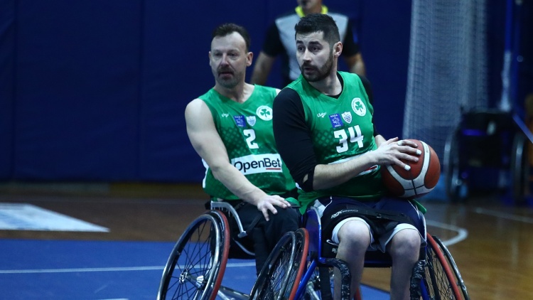 &Tau;έ&lambda;&omicron;&sigmaf; &omicron; &Mu;&pi;&alpha;&lambda;&tau;&sigma;&epsilon;&rho;ό&phi;&sigma;&kappa;&iota; &kappa;&alpha;&iota; ά&lambda;&lambda;&omicron;&iota; &tau;έ&sigma;&sigma;&epsilon;&rho;&iota;&sigmaf; &alpha;&pi;ό &tau;&eta;&nu; &omicron;&mu;ά&delta;&alpha; &mu;&pi;ά&sigma;&kappa;&epsilon;&tau; &mu;&epsilon; &alpha;&mu;&alpha;&xi;ί&delta;&iota;&omicron; &tau;&omicron;&upsilon; &Pi;&alpha;&nu;&alpha;&theta;&eta;&nu;&alpha;ϊ&kappa;&omicron;ύ