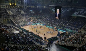 &Omicron;&iota; &tau;&iota;&mu;έ&sigmaf; &sigma;&tau;&omicron;&nu; &Pi;&alpha;ύ&lambda;&omicron; &Gamma;&iota;&alpha;&nu;&nu;&alpha;&kappa;ό&pi;&omicron;&upsilon;&lambda;&omicron; (vid)