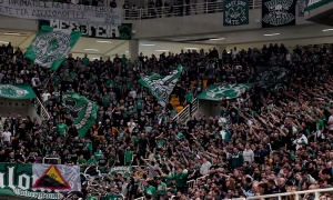 &laquo;&Upsilon;&pi;&omicron;&sigma;&tau;ή&rho;&iota;&xi;&epsilon; &tau;&eta;&nu; &omicron;&mu;ά&delta;&alpha; &mu;ό&nu;&omicron; &mu;&epsilon; &tau;&eta; &phi;&omega;&nu;ή &sigma;&omicron;&upsilon;&raquo; (vid)