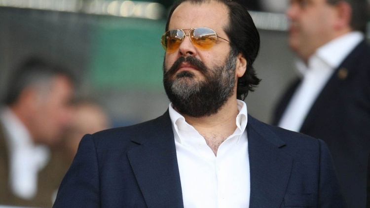 &Pi;&alpha;&tau;έ&rho;&alpha;&sigmaf;: &laquo;&Delta;&epsilon; &mu;&epsilon; &epsilon;&nu;&delta;&iota;&alpha;&phi;έ&rho;&epsilon;&iota; &nu;&alpha; &epsilon;&mu;&pi;&lambda;&alpha;&kappa;ώ &sigma;&tau;&omicron;&nu; &Pi;&alpha;&nu;&alpha;&theta;&eta;&nu;&alpha;ϊ&kappa;ό &alpha;&lambda;&lambda;ά &pi;&omicron;&tau;έ &mu;&eta; &lambda;&epsilon;&sigmaf; &pi;&omicron;&tau;έ&raquo;
