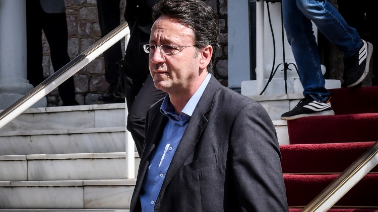 &Pi;&rho;&omicron; &tau;&omega;&nu; &pi;&upsilon;&lambda;ώ&nu; &tau;&eta;&sigmaf; &Pi;&Alpha;&Epsilon; &Pi;&alpha;&nu;&alpha;&theta;&eta;&nu;&alpha;ϊ&kappa;ό&sigmaf; &omicron; &Sigma;&omicron;&phi;&omicron;&kappa;&lambda;ή&sigmaf; &Pi;&iota;&lambda;ά&beta;&iota;&omicron;&sigmaf;
