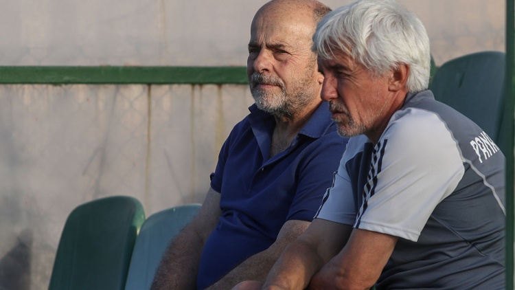 &Epsilon;ί&delta;&epsilon; &tau;&eta;&nu; &tau;&epsilon;&lambda;&epsilon;&upsilon;&tau;&alpha;ί&alpha; &pi;&rho;&omicron;&pi;ό&nu;&eta;&sigma;&eta; &tau;&omicron;&upsilon; &Pi;&alpha;&nu;&alpha;&theta;&eta;&nu;&alpha;ϊ&kappa;&omicron;ύ &pi;&rho;&iota;&nu; &tau;&eta;&nu; &Nu;&tau;&nu;ί&pi;&rho;&omicron; &omicron; &Gamma;. &Alpha;&lambda;&alpha;&phi;&omicron;ύ&zeta;&omicron;&sigmaf;