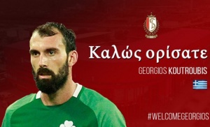&Sigma;&tau;&eta; &Sigma;&tau;&alpha;&nu;&tau;ά&rho; &Lambda;&iota;έ&gamma;&eta;&sigmaf; &omicron; &Kappa;&omicron;&upsilon;&tau;&rho;&omicron;&upsilon;&mu;&pi;ή&sigmaf; (pic)