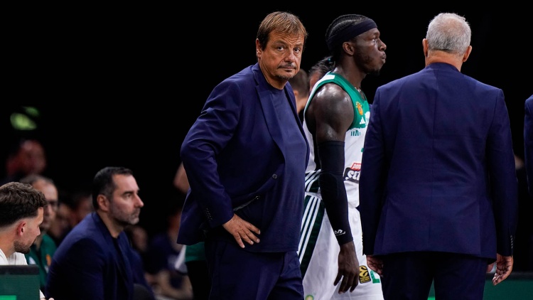 Ά&tau;&alpha;&mu;&alpha;&nu;: &laquo;&Pi;&rho;ώ&tau;&eta; &phi;&omicron;&rho;ά &beta;&lambda;έ&pi;&omega; &alpha;&upsilon;&tau;ό &tau;&omicron; &mu;&pi;ά&sigma;&kappa;&epsilon;&tau; &sigma;&tau;&eta; EuroLeague, &omicron;&iota; &pi;&alpha;ί&kappa;&tau;&epsilon;&sigmaf; &mu;&omicron;&upsilon; &epsilon;ί&chi;&alpha;&nu; &pi;&omicron;&lambda;&lambda;ά &pi;&alpha;&rho;ά&pi;&omicron;&nu;&alpha;&raquo;