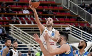 &Nu;&iota;&kappa; &kappa;&alpha;&iota; &Nu;ί&kappa;&omicron;&sigmaf; έ&delta;&omega;&sigma;&alpha;&nu; &tau;&eta; &nu;ί&kappa;&eta;
