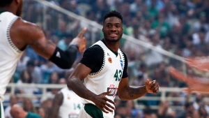 &Sigma;&tau;&omicron; Summer League &tau;&omega;&nu; &Mu;&pi;&alpha;&kappa;&sigmaf; &omicron; &Alpha;&nu;&tau;&epsilon;&tau;&omicron;&kappa;&omicron;ύ&nu;&mu;&pi;&omicron;