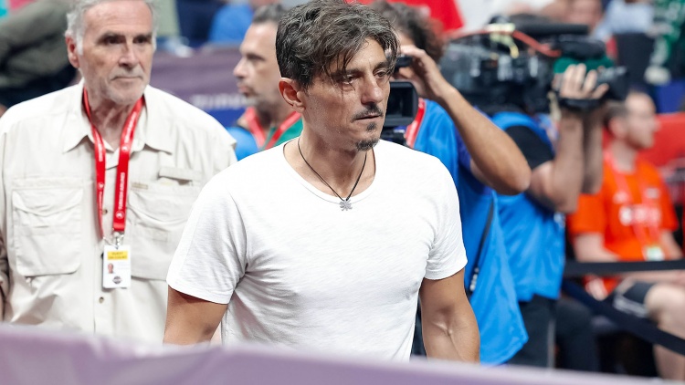 &Kappa;&Alpha;&Epsilon; &Pi;&alpha;&nu;&alpha;&theta;&eta;&nu;&alpha;ϊ&kappa;ό&sigmaf; &gamma;&iota;&alpha; 4&omicron; &tau;&epsilon;&lambda;&iota;&kappa;ό: &laquo;&Delta;&epsilon;&nu; &theta;&alpha; &alpha;&nu;&epsilon;&chi;&theta;&omicron;ύ&mu;&epsilon; &nu;&alpha; &sigma;&upsilon;&mu;&beta;&epsilon;ί &tau;&omicron; &pi;&alpha;&rho;&alpha;&mu;&iota;&kappa;&rho;ό&raquo;