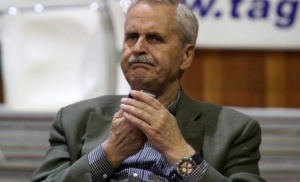 &Epsilon;&upsilon;&chi;&alpha;&rho;ί&sigma;&tau;&eta;&sigma;&alpha;&nu; &tau;&omicron;&nu; &Delta;. &Gamma;&iota;&alpha;&nu;&nu;&alpha;&kappa;ό&pi;&omicron;&upsilon;&lambda;&omicron; &omicron;&iota; &pi;&alpha;&lambda;&alpha;ί&mu;&alpha;&chi;&omicron;&iota;