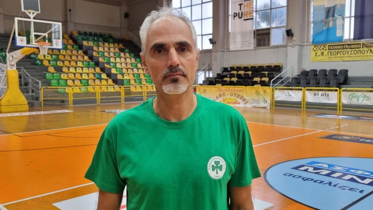 &Kappa;&alpha;&lambda;&mu;&alpha;&zeta;ί&delta;&eta;&sigmaf;: &laquo;&Epsilon;ί&mu;&alpha;&iota; &epsilon;&delta;ώ &gamma;&iota;&alpha; &nu;&alpha; &beta;&epsilon;&lambda;&tau;&iota;ώ&sigma;&omicron;&upsilon;&mu;&epsilon; &pi;&rho;ά&gamma;&mu;&alpha;&tau;&alpha;&raquo;