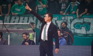&Pi;&iota;&tau;ί&nu;&omicron;: &laquo;&Delta;&epsilon;&nu; &mu;&omicron;&upsilon; ά&rho;&epsilon;&sigma;&epsilon; &alpha;&upsilon;&tau;ό &pi;&omicron;&upsilon; έ&gamma;&iota;&nu;&epsilon;&raquo;