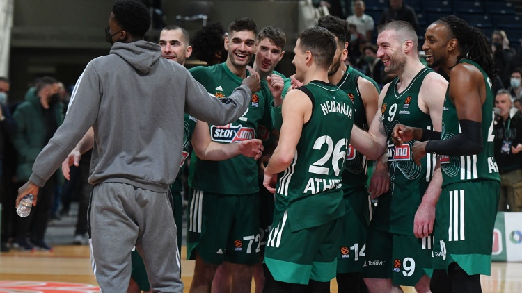 &laquo;&Mu;&iota;&sigma;ό&sigmaf;&raquo; &sigma;&tau;&eta;&nu; &epsilon;&kappa;&kappa;&rho;&epsilon;&mu;ό&tau;&eta;&tau;&alpha; &mu;&epsilon; &tau;&eta; &Zeta;&alpha;&lambda;&gamma;&kappa;ί&rho;&iota;&sigmaf;