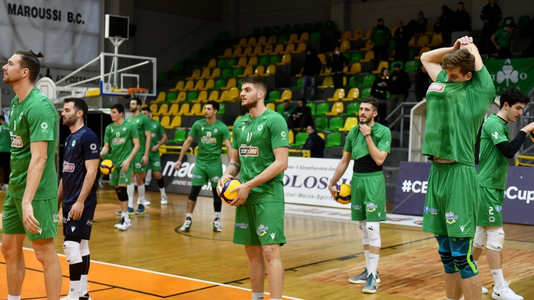 &Iota;&alpha;&chi;ή &laquo;Ά&lambda;&kappa;&eta;&sigmaf;&raquo; &alpha;&pi;ό &tau;&eta;&nu; &omicron;&mu;ά&delta;&alpha; &beta;ό&lambda;&epsilon;ϋ &tau;&omicron;&upsilon; &Pi;&alpha;&nu;&alpha;&theta;&eta;&nu;&alpha;ϊ&kappa;&omicron;ύ (vid)