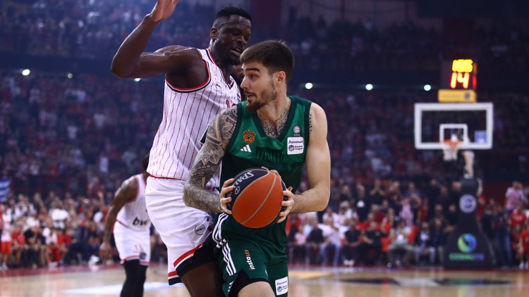 &Tau;&alpha; highlights &alpha;&pi;ό &tau;&omicron; &delta;&iota;&pi;&lambda;ό &tau;&omicron;&upsilon; &Pi;&alpha;&nu;&alpha;&theta;&eta;&nu;&alpha;ϊ&kappa;&omicron;ύ &sigma;&tau;&omicron; &Sigma;&Epsilon;&Phi; (vid)