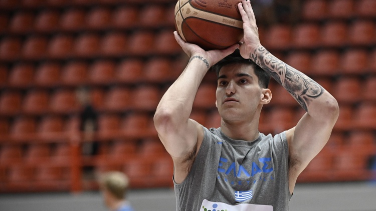 &Pi;. &Kappa;&alpha;&lambda;&alpha;ϊ&tau;&zeta;ά&kappa;&eta;&sigmaf;: &laquo;&Mu;&epsilon;&gamma;ά&lambda;&omicron; ό&nu;&epsilon;&iota;&rho;&omicron; &pi;&omicron;&upsilon; έ&gamma;&iota;&nu;&epsilon; &pi;&rho;&alpha;&gamma;&mu;&alpha;&tau;&iota;&kappa;ό&tau;&eta;&tau;&alpha;&raquo;
