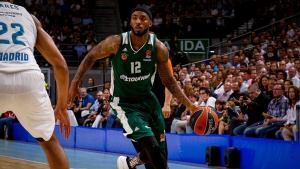 &Sigma;&tau;&eta; FIBA &gamma;&iota;&alpha; &Nu;&tau;έ&nu;&mu;&omicron;&nu; &omicron; &Pi;&alpha;&nu;&alpha;&theta;&eta;&nu;&alpha;ϊ&kappa;ό&sigmaf;