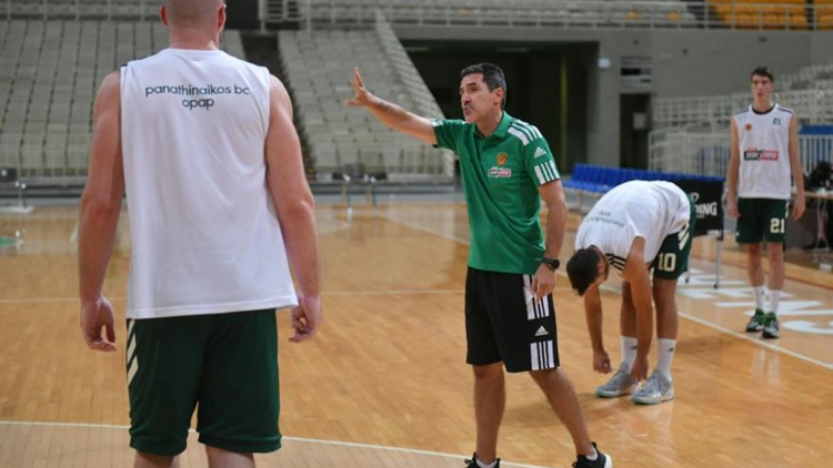 &Pi;&iota;&tau;ί&nu;&omicron;: &laquo;&Mu;&omicron;&upsilon; ά&rho;&epsilon;&sigma;&epsilon; &eta; &alpha;&mu;&upsilon;&nu;&tau;&iota;&kappa;ή &delta;&omicron;&upsilon;&lambda;&epsilon;&iota;ά &tau;&omicron;&upsilon; &Pi;&rho;ί&phi;&tau;&eta;&raquo; (pic)